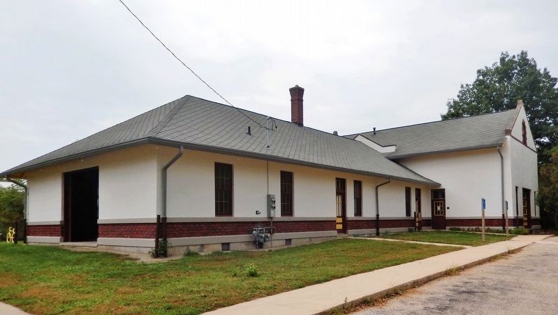 Waterloo, Cedar Falls and Northern Center Point Depot. Click for full size. Waterloo, Cedar Falls and Northern Center Point Depot image. Click for full size.