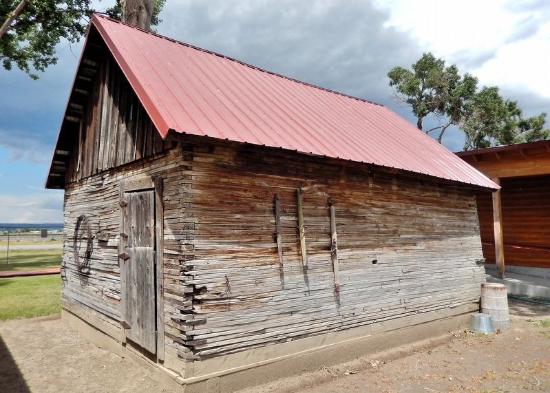 Russian Style Barn Marker. Click for full size. Russian Style Barn Marker image. Click for full size.