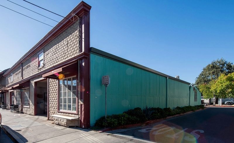 146-148 East Napa Street. Click for full size. 146-148 East Napa Street image. Click for full size.