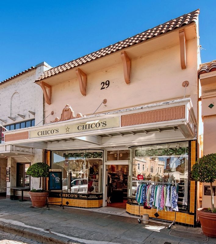 29 East Napa Street. Click for full size. 29 East Napa Street image. Click for full size.