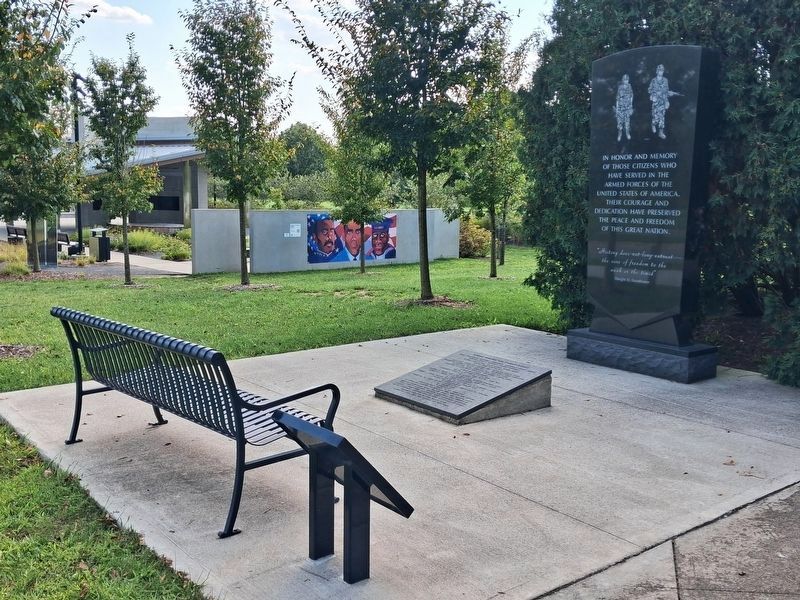 Veterans Memorial image. Click for full size.