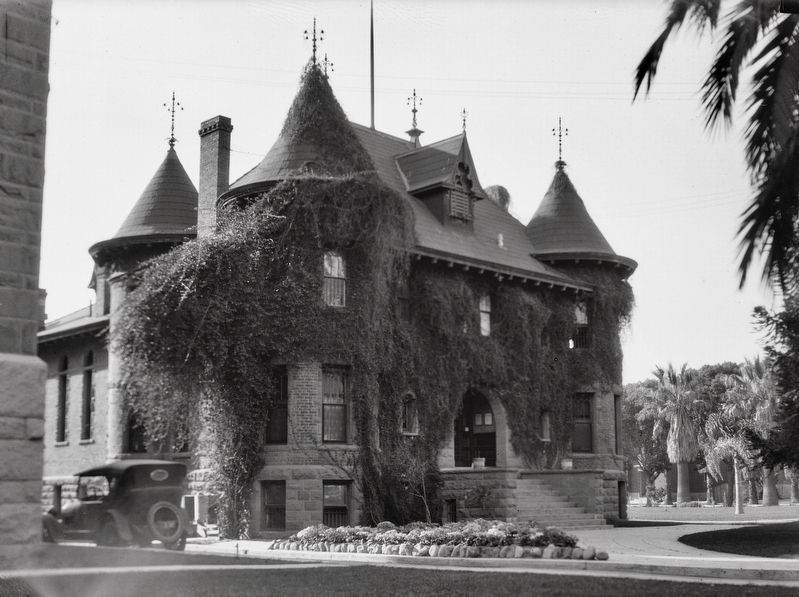 Orange County Jail, Santa Ana. Click for full size. Orange County Jail, Santa Ana image. Click for full size.