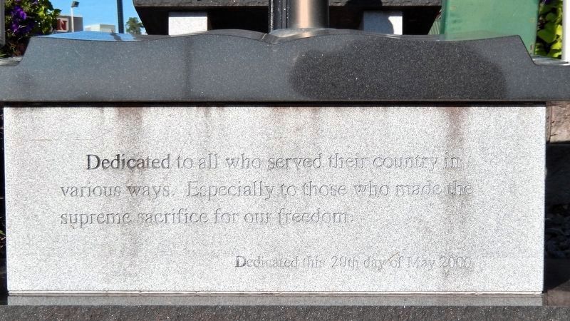 Veterans Memorial (<i>front panel</i>). Click for full size. Veterans Memorial (<i>front panel</i>) image. Click for full size.
