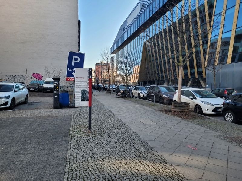 Das Verlagshaus Rudolf Mosse / The Rudolf Mosse Publishing House Marker. Click for full size. Das Verlagshaus Rudolf Mosse / The Rudolf Mosse Publishing House Marker image. Click for full size.