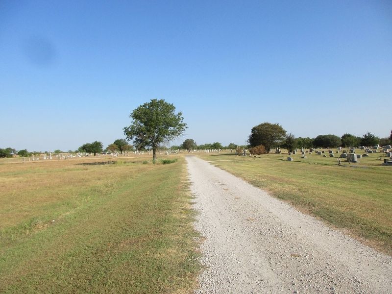 Hamilton-Beeman Cemetery and marker image. Click for full size.