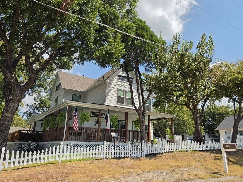Rogers House and Marker. Click for full size. Rogers House and Marker image. Click for full size.