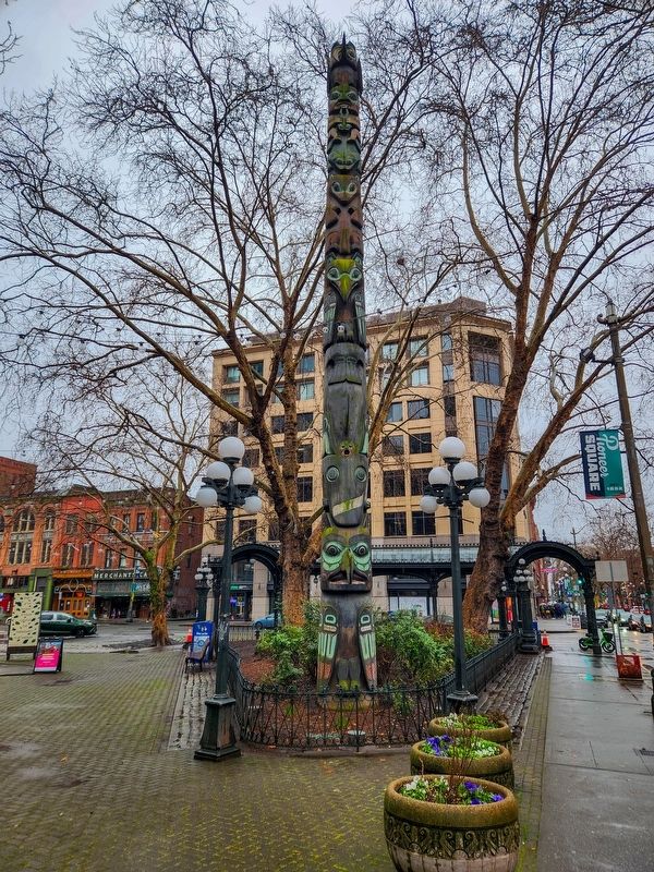 Totem Pole. Click for full size. Totem Pole image. Click for full size.