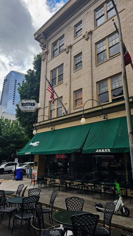 Whitney-Gray Building / Jake's Restaurant image. Click for full size.