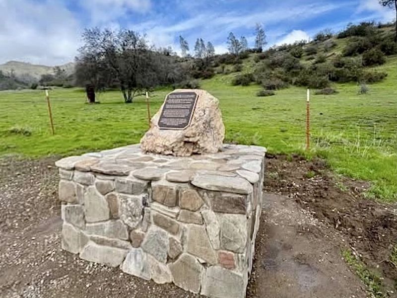 1948 Fresno County Plane Crash Marker. Click for full size. 1948 Fresno County Plane Crash Marker image. Click for full size.