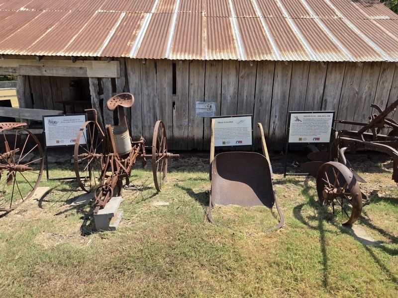 Moline Plow, 6008, 6041A, 5980 Marker (Far Right). Click for full size. Moline Plow, 6008, 6041A, 5980 Marker (Far Right) image. Click for full size.