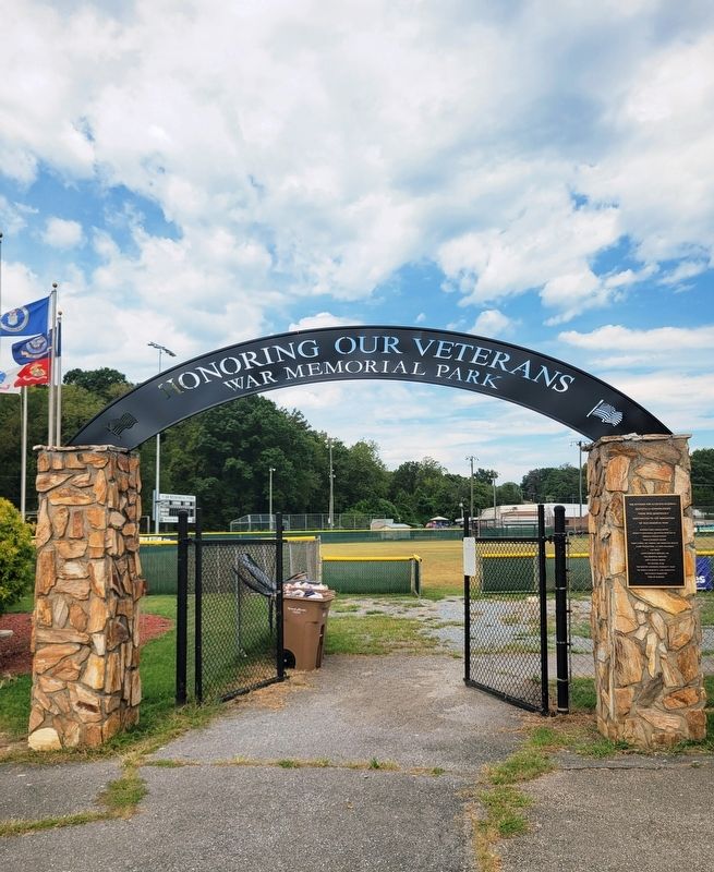 War Memorial Park. Click for full size. War Memorial Park image. Click for full size.