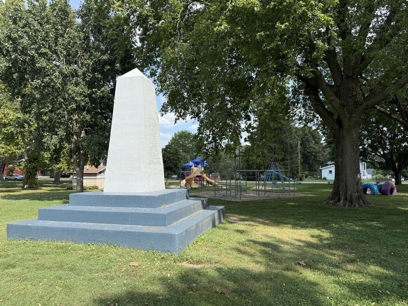 Civil War Memorial Left. Click for full size. Civil War Memorial Left image. Click for full size.
