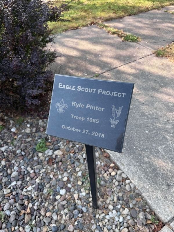 Secondary Plaque (Left). Click for full size. Secondary Plaque (Left) image. Click for full size.