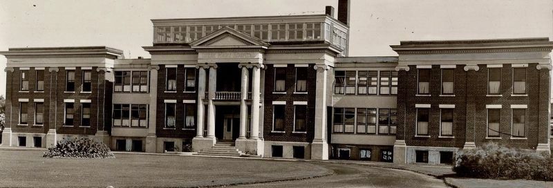 Queen Mary Hospital ca 1930. Click for full size. Queen Mary Hospital ca 1930 image. Click for full size.