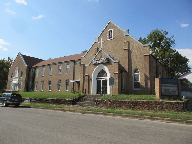Cedar Street United Methodist Church and marker image. Click for full size.