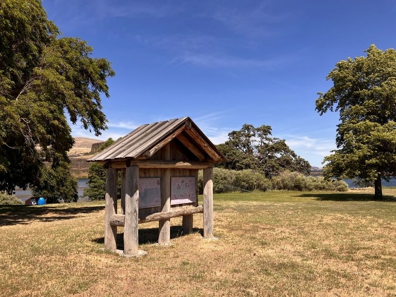 Lewis and Clark National Historic Trail Marker image. Click for full size.