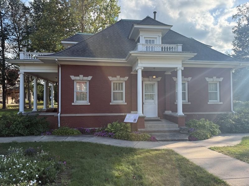 Mrs. Ellwood’s Museum Marker & Museum House. Click for full size. Mrs. Ellwood’s Museum Marker & Museum House image. Click for full size.