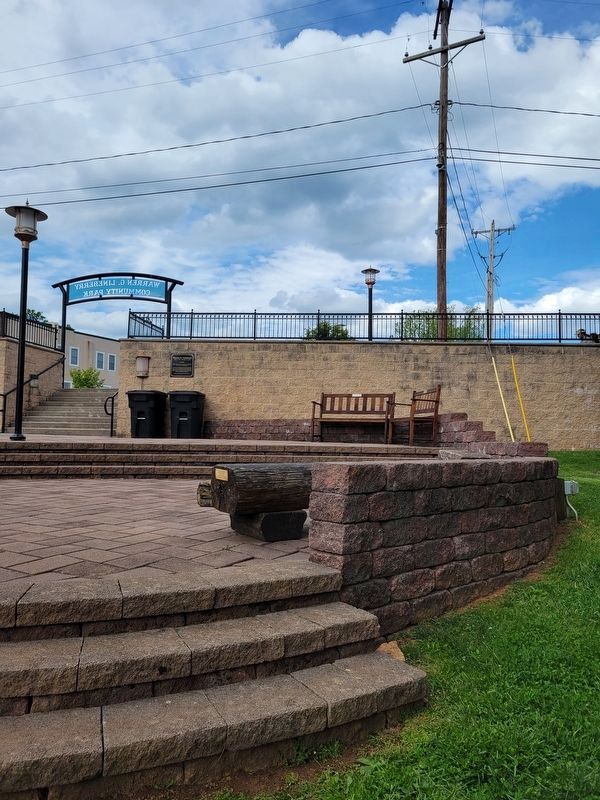 Warren G. Lineberry Community Park Patio. Click for full size. Warren G. Lineberry Community Park Patio image. Click for full size.