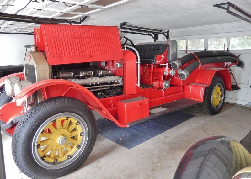 1916 American LaFrance Fire Engine. Click for full size. 1916 American LaFrance Fire Engine image. Click for full size.
