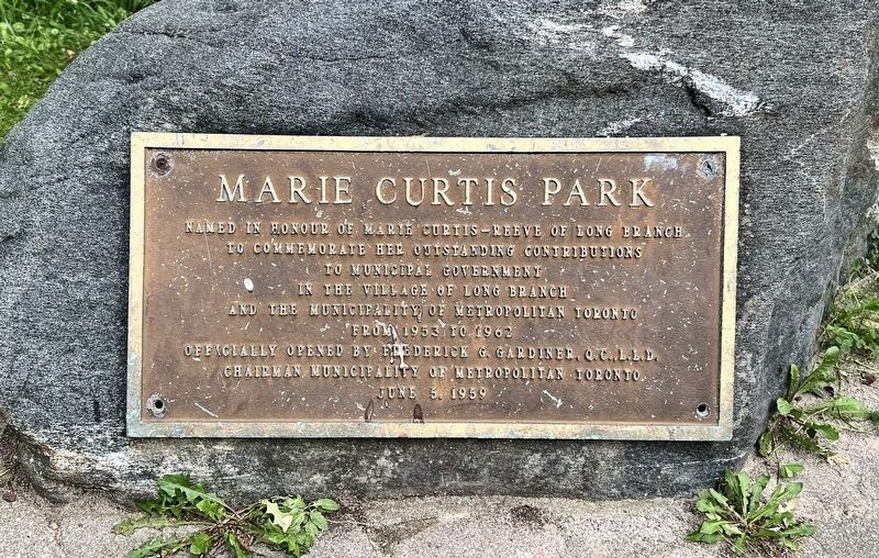 Marie Curtis Park Marker. Click for full size. Marie Curtis Park Marker image. Click for full size.