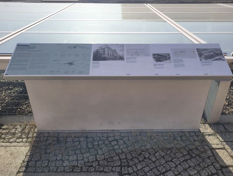 Haupteinfahrt der Gestapo-Zentrale / Main Driveway to Gestapo Headquarters Marker image. Click for full size.