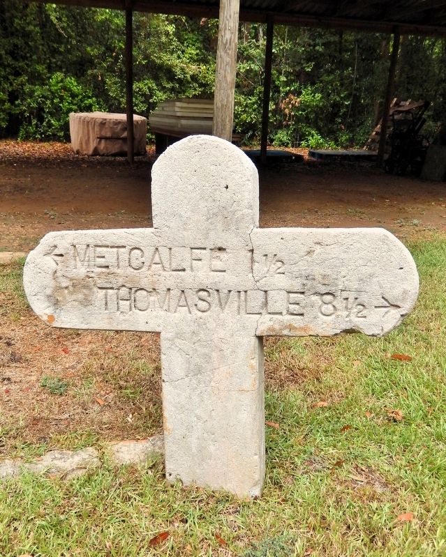 Dixie Highway Marker: Metcalfe/Thomasville. Click for full size. Dixie Highway Marker: Metcalfe/Thomasville image. Click for full size.