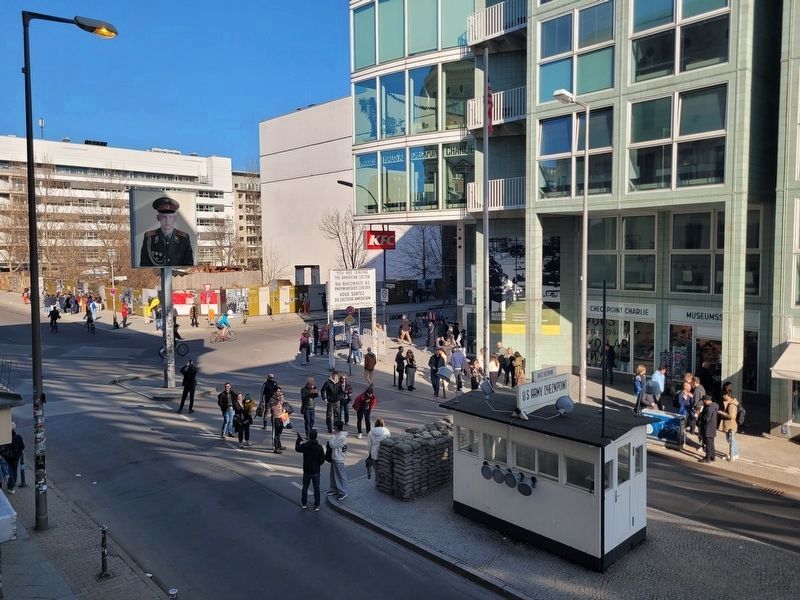 Checkpoint Charlie. Click for full size. Checkpoint Charlie image. Click for full size.