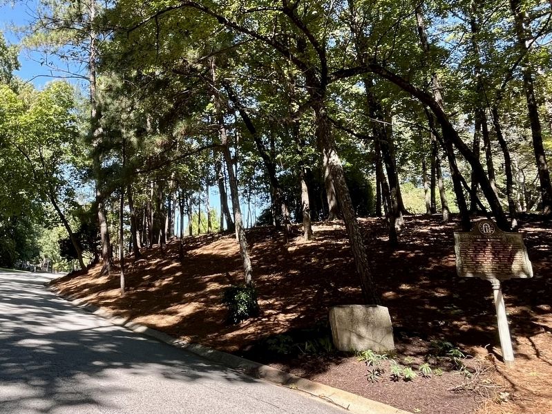marker shown looking west toward Cherokee Country Club just around the bend. Click for full size. marker shown looking west toward Cherokee Country Club just around the bend image. Click for full size.