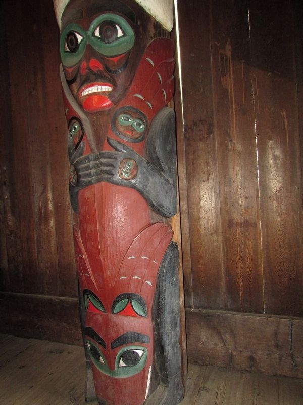 Totem Inside Clan House image. Click for full size.
