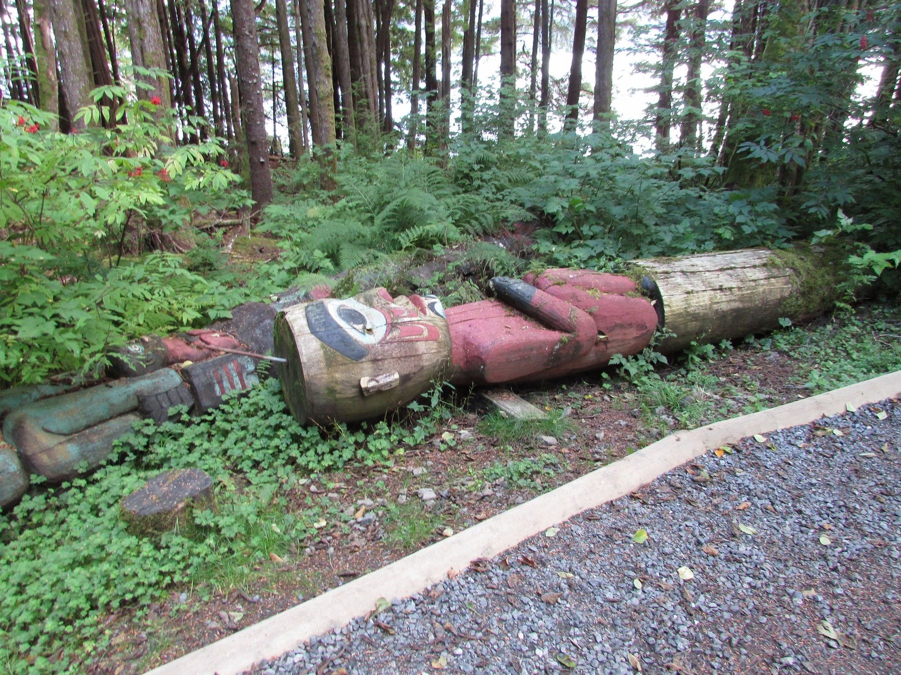 Fallen Totem Pole. Click for full size. Fallen Totem Pole image. Click for full size.