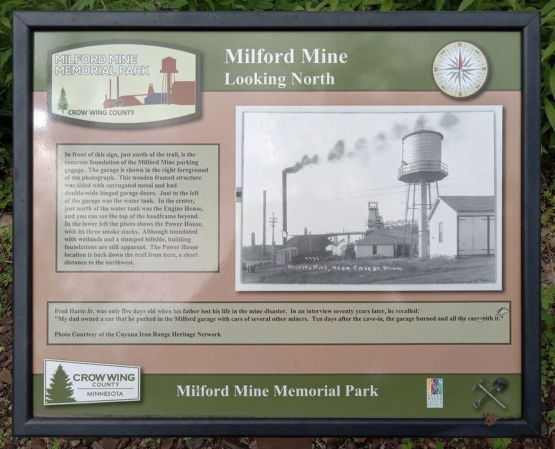 Looking North Marker. Click for full size. Looking North Marker image. Click for full size.