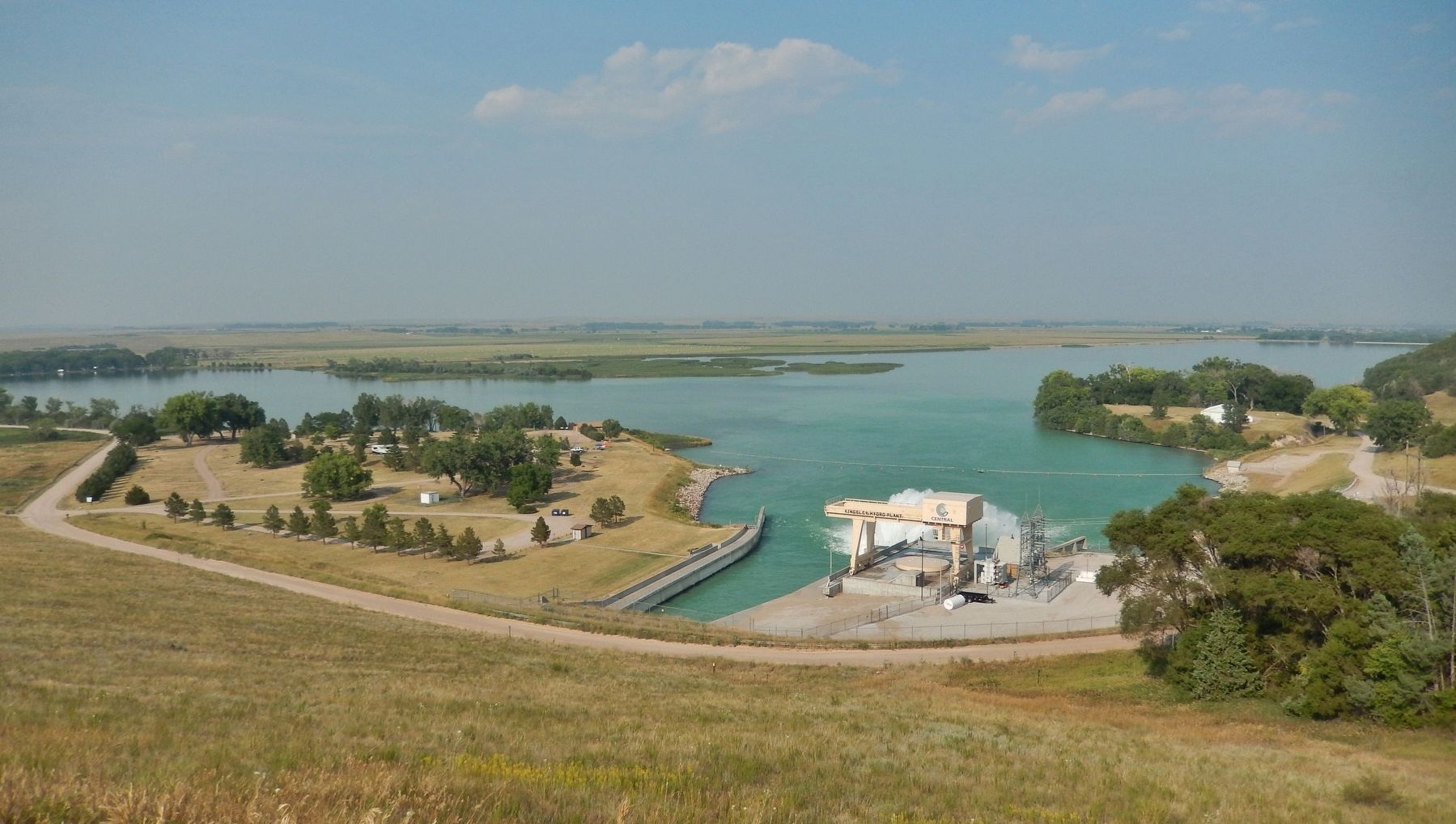 Kingsley Hydroplant and Ogallala Lake image. Click for full size.