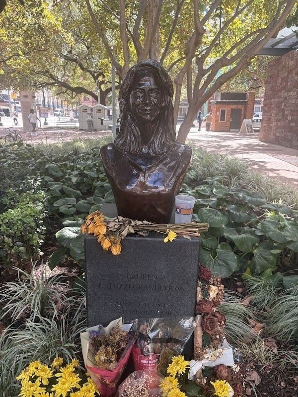 Lauren Grandcolas bust at Lauren's Garden image. Click for full size.