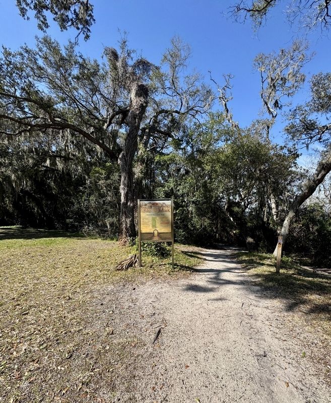 French Memorial Trail Marker. Click for full size. French Memorial Trail Marker image. Click for full size.