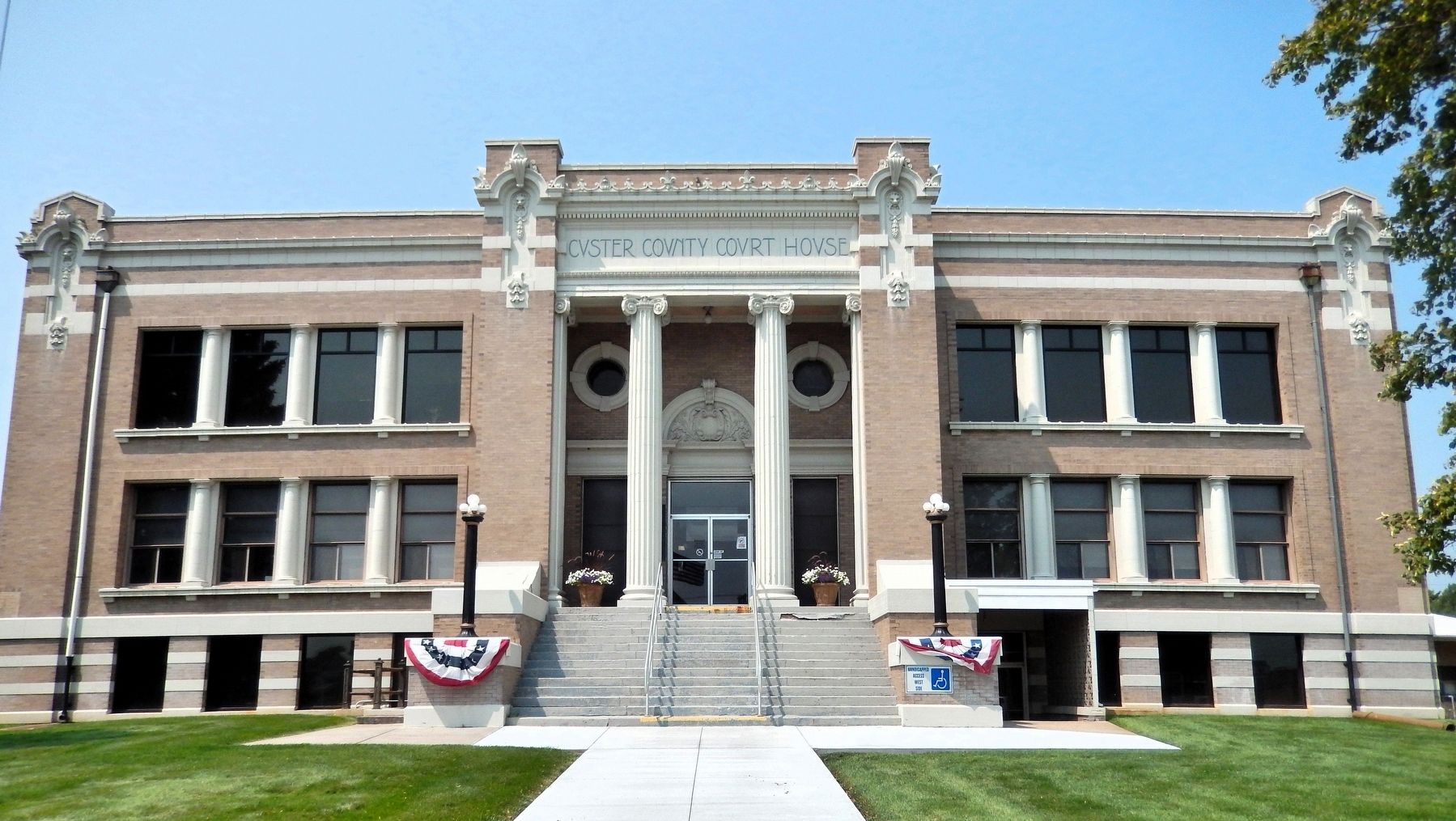 Custer County Courthouse (<i>east/front elevation</i>). Click for full size. Custer County Courthouse (<i>east/front elevation</i>) image. Click for full size.