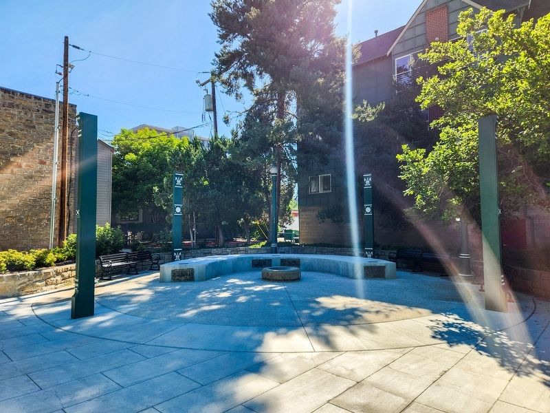 Cast-iron Columns, Streetlights and Sandstone Blocks. Click for full size. Cast-iron Columns, Streetlights and Sandstone Blocks image. Click for full size.