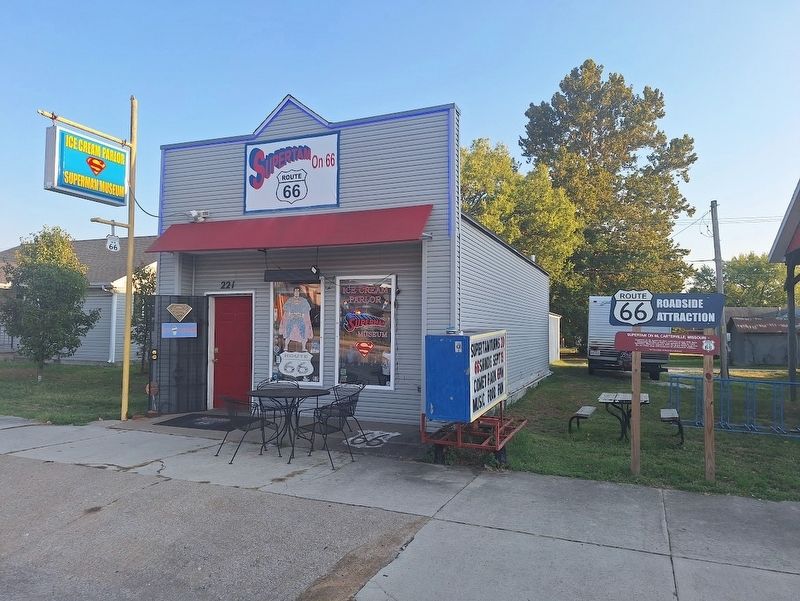 Supertam on 66, Carterville, Missouri Marker. Click for full size. Supertam on 66, Carterville, Missouri Marker image. Click for full size.