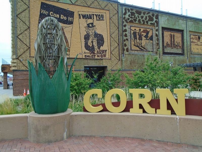 Corn Palace Plaza. Click for full size. Corn Palace Plaza image. Click for full size.