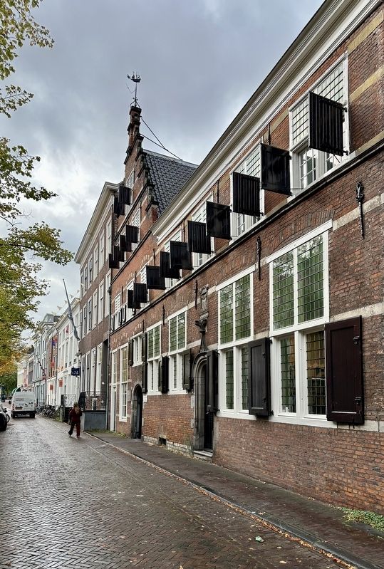 Oost-Indisch Huis / East India House and Marker, looking south along Oud Delft. Click for full size. Oost-Indisch Huis / East India House and Marker, looking south along Oud Delft image. Click for full size.