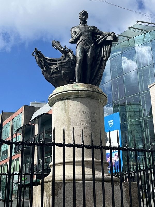 Nelson Statue. Click for full size. Nelson Statue image. Click for full size.