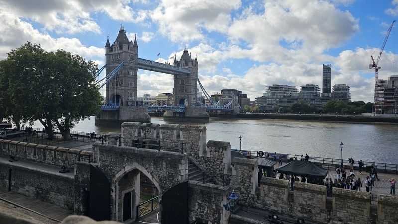 Tower Bridge. Click for full size. Tower Bridge image. Click for full size.
