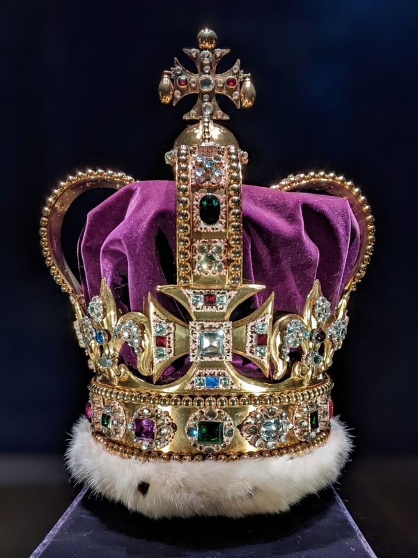 St Edward's Crown image. Click for full size.