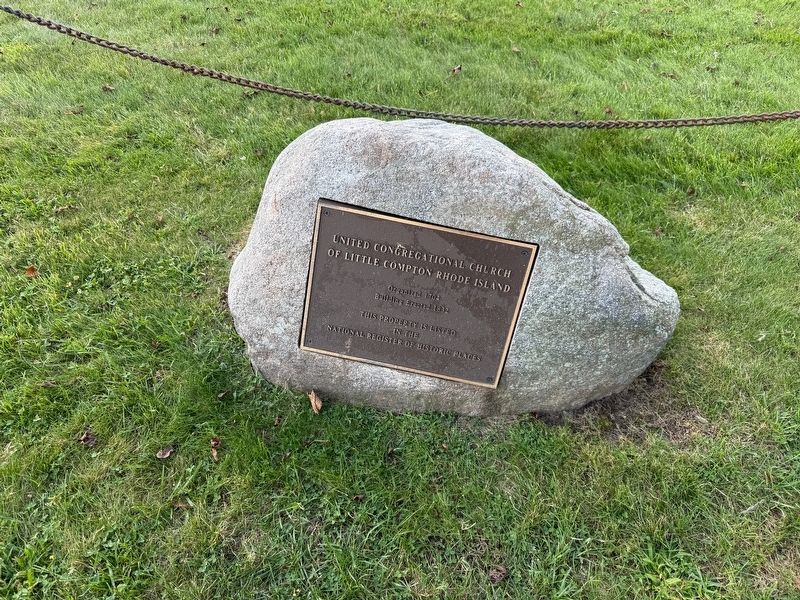 United Congregational Church Marker [Plaque in the yard] image. Click for full size.