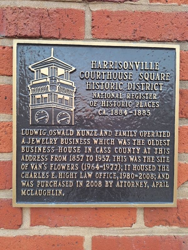 Harrisonville Courthouse Square Historic District Marker. Click for full size. Harrisonville Courthouse Square Historic District Marker image. Click for full size.