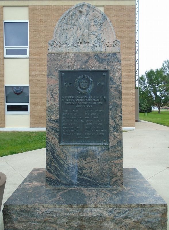 World War Memorial. Click for full size. World War Memorial image. Click for full size.