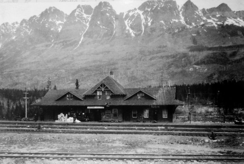 Marker detail: Lucerne Station (Canadian Northern Railway) about 1919-1920 image. Click for full size.