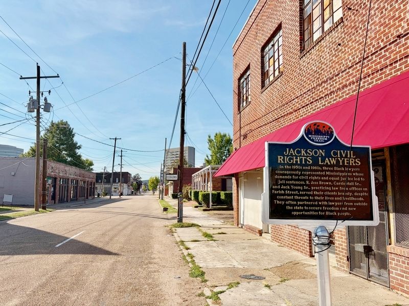 Jackson Civil Rights Lawyers Marker looking south. image. Click for full size.
