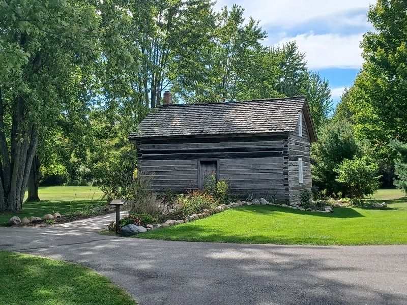 Mudge Log Cabin Marker image. Click for full size.