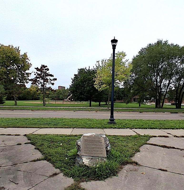 Maple Leaf and Humboldt Heights Marker. Click for full size. Maple Leaf and Humboldt Heights Marker image. Click for full size.