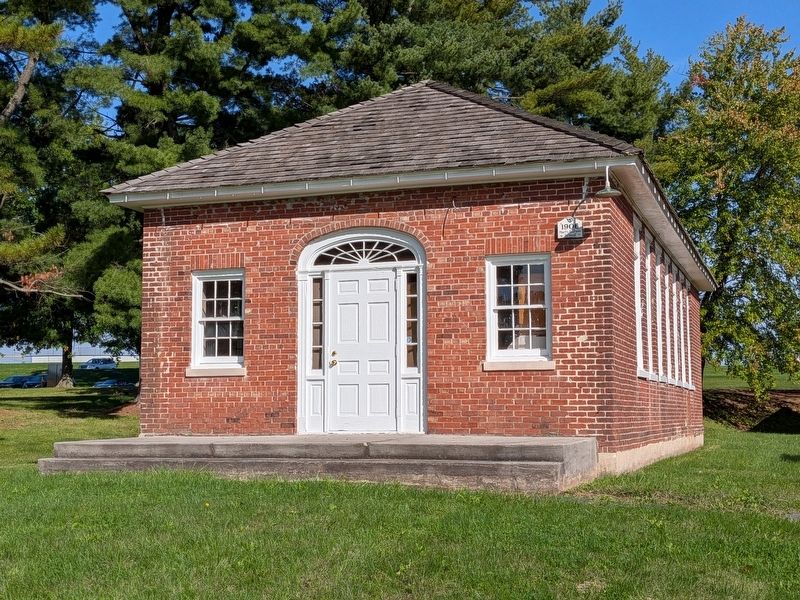 Hart’s Corner Schoolhouse. Click for full size. Hart’s Corner Schoolhouse image. Click for full size.